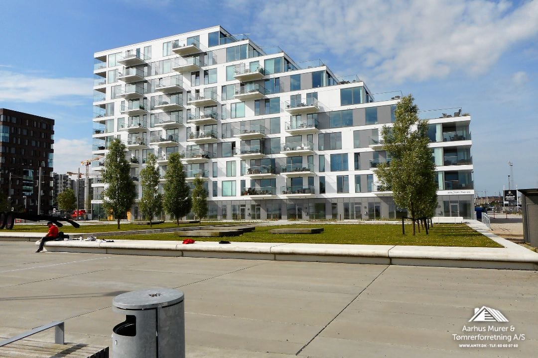 Moderne lejlighedsbygning ved havnefronten i Aarhus